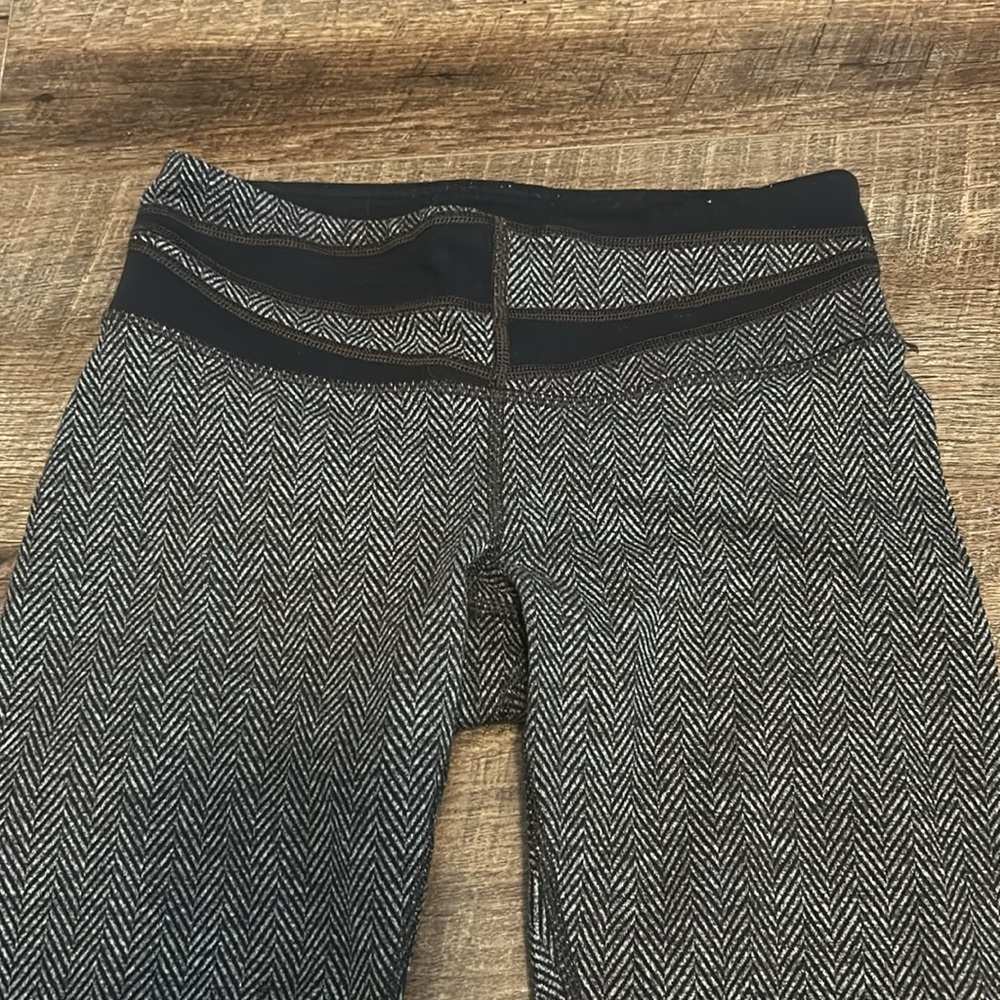 Lululemon Leggings - Picture 2 of 5